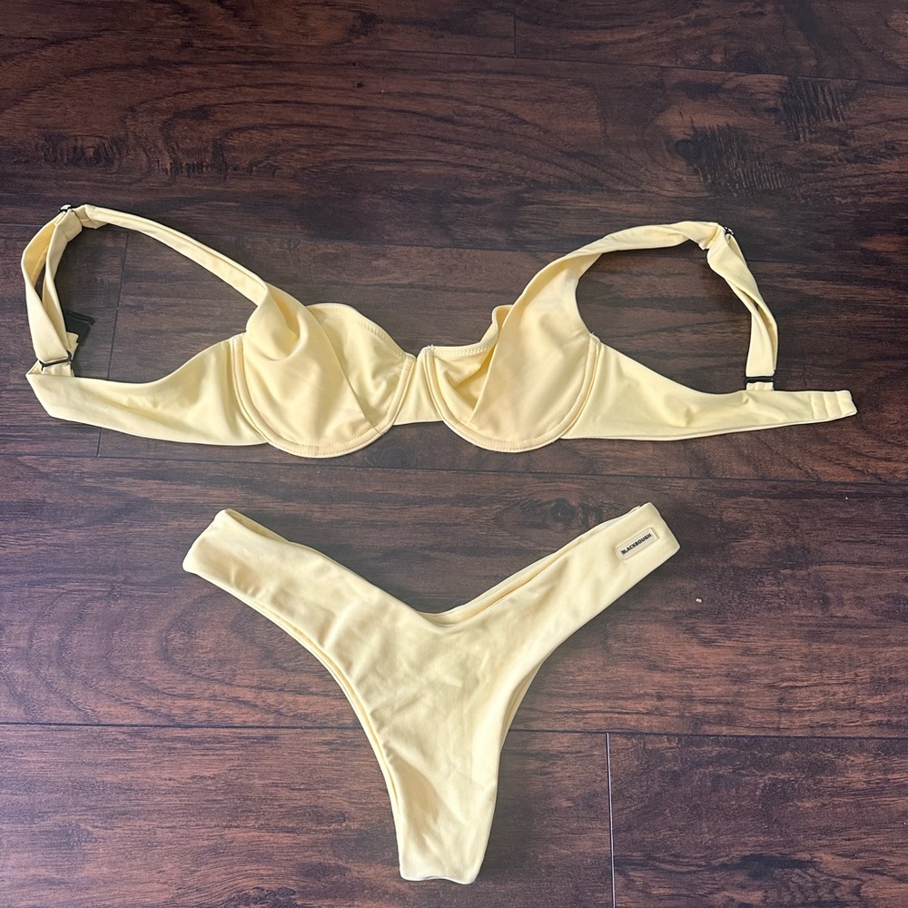 Blackbough yellow bikini set